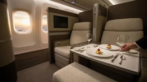 Etihad придумала первый класс с местом для гостя — прямо на борту