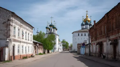 Куда поехать на машине недалеко от Москвы: в двух часах — бывшая столица Ивана Грозного